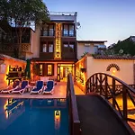 Hotel Castle Old Town