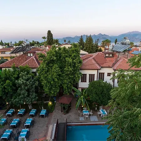 Hotel Castle Old Town