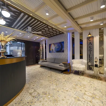 Hotel Castle Old Town