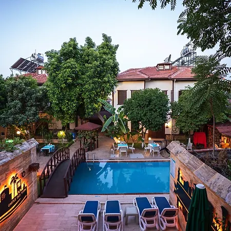 Castle Old Town فندق أنطاليا