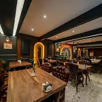 Castle Old Town Hotel 3*