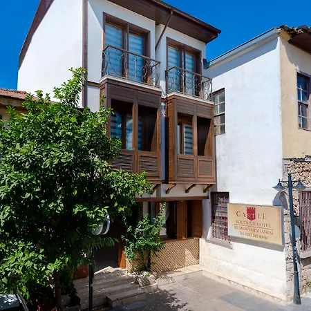 Castle Old Town Hotell 3*