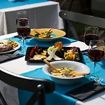 Hotel Castle Old Town 3*